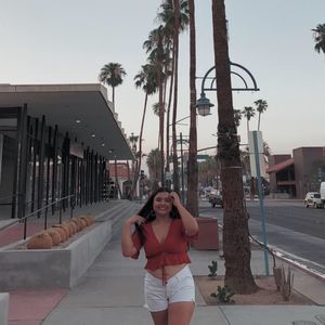 Meet your Posher, Andrea